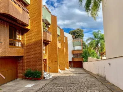 Casa de Condomínio com 4 Quartos à venda, 301m² no Chácara das Pedras, Porto Alegre
