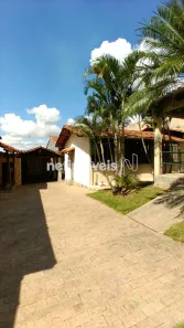 Fazenda/Sítio com 3 Quartos à venda, 2400m² no Chácara Novo Horizonte, Contagem
