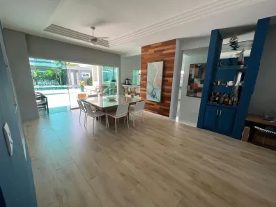 Casa de Condomínio com 4 Quartos para alugar, 300m² no Jardim Acapulco, Guarujá