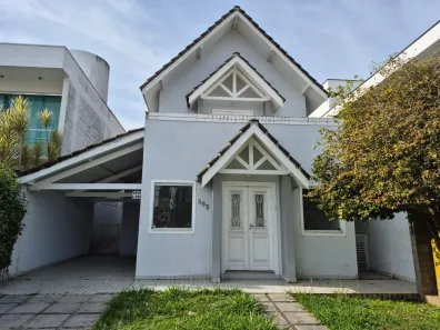 Casa com 2 Quartos para alugar, 200m² no Aruã, Mogi das Cruzes