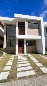 Casa com 3 Quartos para alugar, 110m² no Buraquinho, Lauro de Freitas