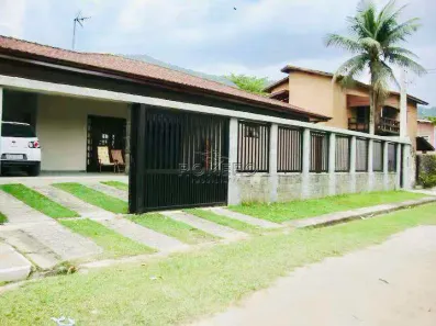 Casa com 3 Quartos à venda, 193m² no Toninhas, Ubatuba