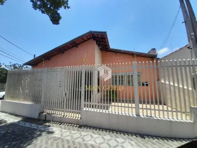 Casa com 4 Quartos à venda, 250m² no Centro, Taubaté