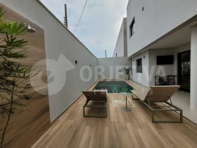 Casa de Condomínio com 3 Quartos à venda, 177m² no Jardim Inconfidência, Uberlândia