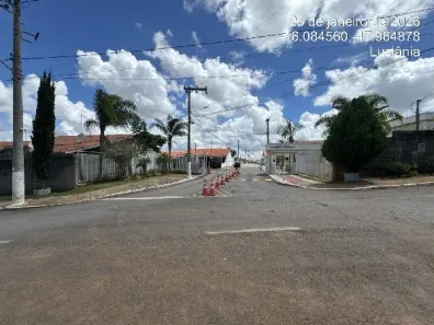 Casa com 3 Quartos à venda, 121m² no Residencial Florais do Planalto, Valparaíso de Goiás