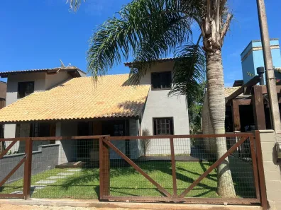 Sobrado com 2 Quartos à venda, 80m² no , Garopaba