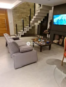 Casa de Condomínio com 3 Quartos à venda, 213m² no , Brumadinho