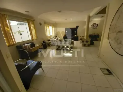 Casa com 5 Quartos à venda, 830m² no Vigilato Pereira, Uberlândia