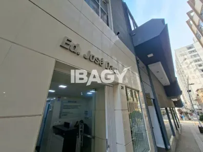 Sala Comercial para alugar, 230m² no Centro, Florianópolis