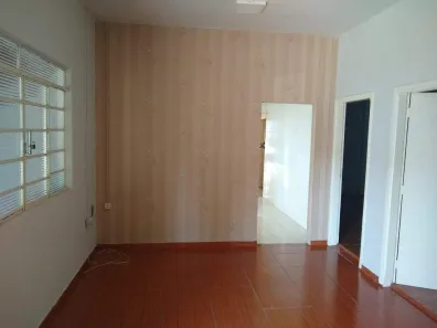 Casa com 3 Quartos à venda, 140m² no Vila Cristóvam, Limeira