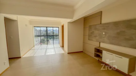Apartamento com 2 Quartos para alugar, 65m² no Centro, Blumenau