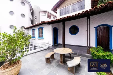 Casa com 5 Quartos à venda, 379m² no São Lucas, Belo Horizonte