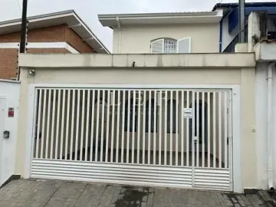 Casa com 3 Quartos à venda, 180m² no Indianópolis, São Paulo