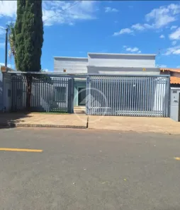 Casa com 4 Quartos à venda, 200m² no Estância Itaguaí, Caldas Novas