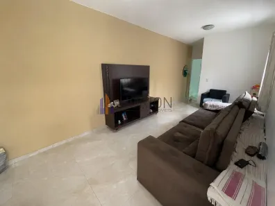 Casa com 3 Quartos à venda, 200m² no Casa Grande, Diadema