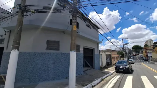 Ponto Comercial com 3 Quartos para alugar, 200m² no Vila Paulo Silas, São Paulo