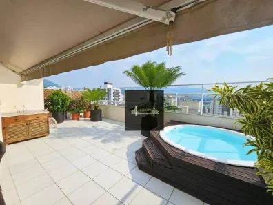 Cobertura com 3 Quartos à venda, 227m² no Itacorubi, Florianópolis