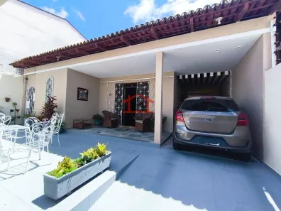 Casa com 4 Quartos à venda, 361m² no Amadeu Furtado, Fortaleza