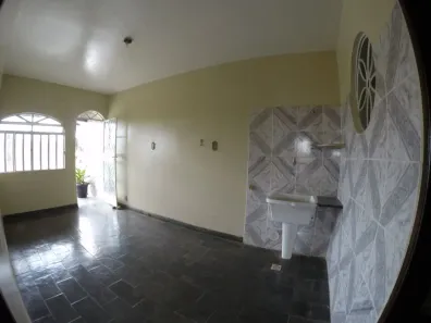 Casa com 4 Quartos para alugar, 110m² no Ouro Preto, Belo Horizonte