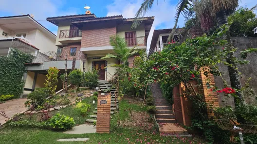 Sobrado com 4 Quartos à venda, 246m² no Adalgisa, Osasco