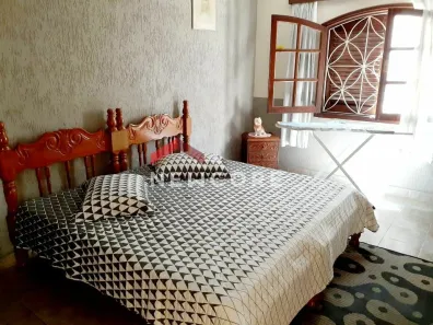 Sobrado com 3 Quartos à venda, 300m² no Vila Galvão, Guarulhos