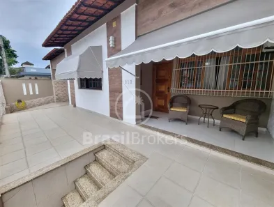 Casa com 3 Quartos à venda, 151m² no Jardim Guanabara, Rio de Janeiro