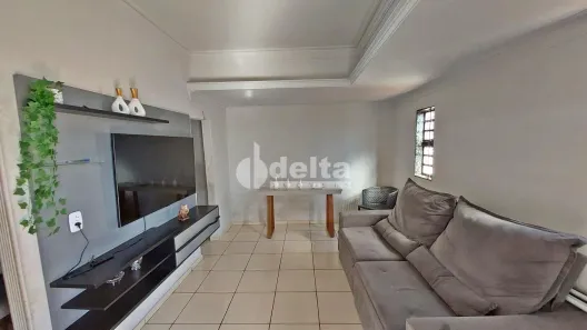 Casa com 3 Quartos à venda, 134m² no Taiaman, Uberlândia