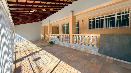 Casa com 3 Quartos para alugar, 250m² no Jardim Satélite, São José dos Campos