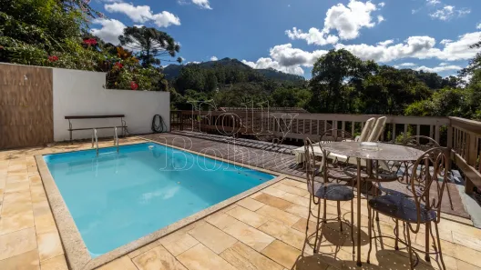 Casa com 4 Quartos à venda, 400m² no Parque São Clemente, Nova Friburgo