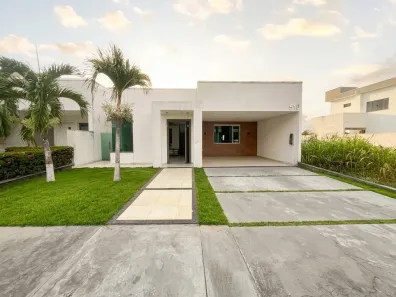 Casa de Condomínio com 3 Quartos à venda, 154m² no Ponta Negra, Manaus