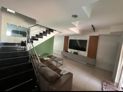 Sobrado com 3 Quartos à venda, 154m² no Jardim Presidente, Goiânia