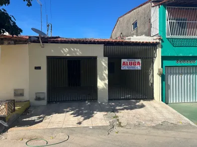 Casa com 2 Quartos para alugar, 80m² no Paupina, Fortaleza