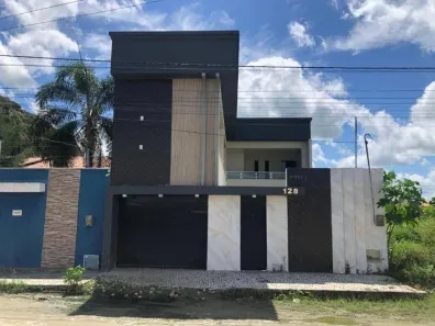Casa com 5 Quartos à venda, 345m² no Planalto Renascer, Quixadá