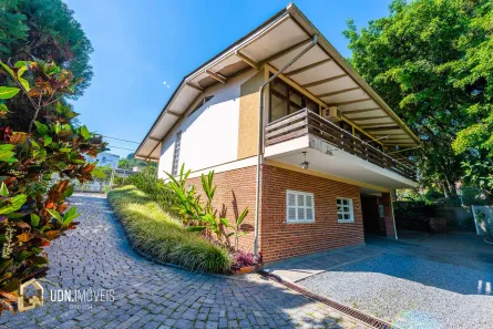 Casa com 3 Quartos à venda, 330m² no Ponta Aguda, Blumenau
