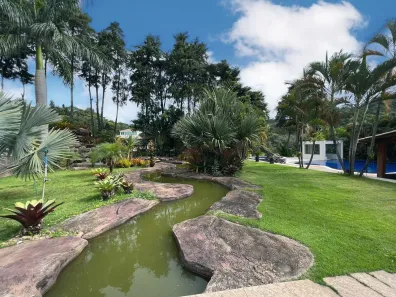 Casa de Condomínio com 8 Quartos para alugar, 4000m² no Camilo Alves, Contagem