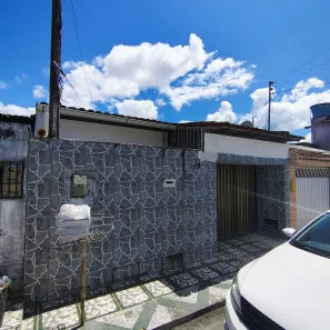 Casa com 3 Quartos à venda, 100m² no Santa Lúcia, Maceió