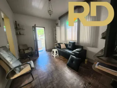 Casa com 2 Quartos à venda, 259m² no Esplanada, Belo Horizonte