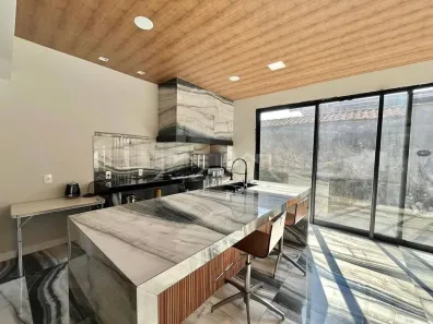 Casa com 4 Quartos à venda, 160m² no Comasa, Joinville