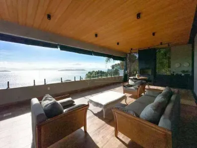 Casa com 4 Quartos à venda, 511m² no Sambaqui, Florianópolis