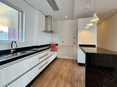 Apartamento com 3 Quartos para alugar, 132m² no Centro, Balneário Camboriú