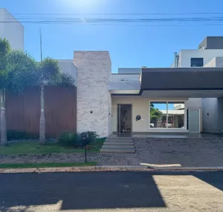 Casa de Condomínio com 3 Quartos à venda, 250m² no Chácaras Aeroporto, Maringá