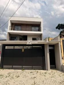Sobrado com 3 Quartos à venda, 134m² no Vila São Cristóvão, Piraquara