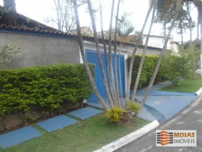 Casa com 3 Quartos para alugar, 304m² no Jardim Piracuama, São Paulo