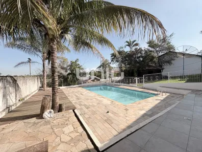 Casa de Condomínio com 4 Quartos para alugar, 250m² no Jardim Porangaba, Águas de São Pedro