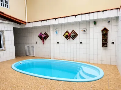 Sobrado com 5 Quartos à venda, 250m² no Jardim Colorado, Vila Velha