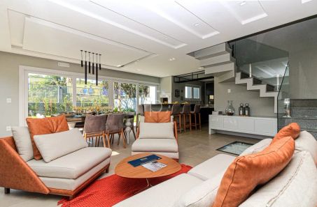 Casa de Condomínio com 3 Quartos à venda, 300m² no Pedra Redonda, Porto Alegre