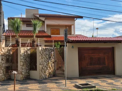 Sobrado com 4 Quartos à venda, 287m² no Jardim Aurélia, Campinas