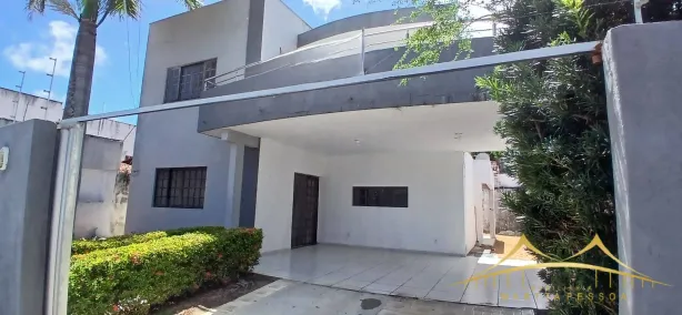 Casa com 4 Quartos à venda, 180m² no Candelária, Natal