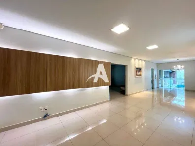 Prédio Comercial com 3 Quartos para alugar, 500m² no Fundinho, Uberlândia