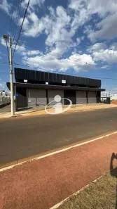 Galpão/Depósito/Armazém para alugar, 476m² no Novo Mundo, Uberlândia
